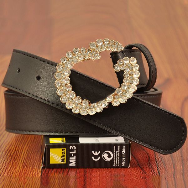 Cinturón de diseñador de diamantes de imitación Cinturones de cuero de lujo para hombre Cintura informal negra Ancho de cintura 3,3 cm Ceinture luxe dorado y plateado Cinturones con hebilla lisa Crystal G para mujer