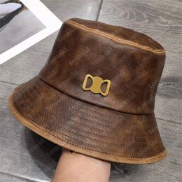 Mens Designer Emmer Hoed Leer Cappello Man Emmer Hoed Voor Vrouw Bob Klassieke Gouden Gesp Luxe Hoeden Platte Straat Zonnehoed