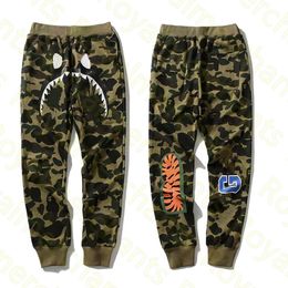 Diseñador de hombre Joggers casual de moda CAMO Tiburón Impresión de la boca al aire libre Pantalones para mujeres Tamaño asiático M-3xl 31