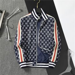 Chaqueta de diseñador para hombre Otoño Invierno Prendas de abrigo Abrigos Hombres Moda Elegante Rompevientos Chaquetas con cremallera informal Sudaderas con capucha para hombre Sudadera M-3XL