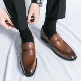 Mandons de créateurs pour hommes mode cuir à la main brun décontracté nouvelle entreprise chaussures de robe de commerce de fête de fête de fête de fête 8951