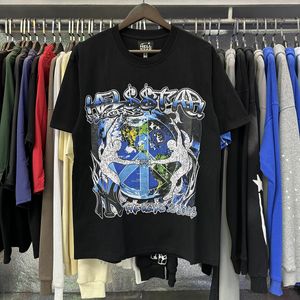 Diseñador para hombre Camiseta para hombre Camiseta para hombre Hombre clásico Camiseta negra Ropa Camisetas Manga corta Triángulo en el pecho Hombres Tops Calidad Letra Impresión Verano Mujer Casual Calle YH9