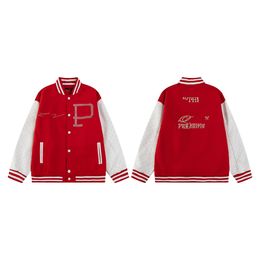 Herenontwerper Red Stand Collar Baseball Jacket Flocking lederen mouwen enkele borsten merk Jassen Paren man Biker Jumpers Classic Luxury V Bomber Jacket