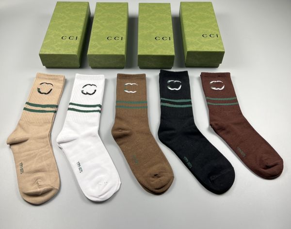 Chaussettes de créateurs pour hommes, lettres classiques, matériel de broderie, chaussettes de créateurs, formation, cinq couleurs, nouveau style avec boîte