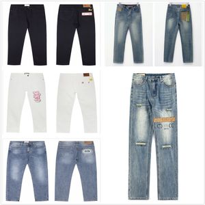 Hommes Designer Empilés Jeans Hommes Volants Personnalisés Slim Stretch Lettres Colorées Trou Ruban Jacquard Broderie Lavé Casual Régulier