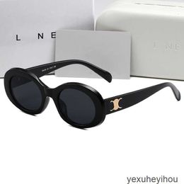 Lunettes de soleil de créateurs pour hommes pour lentilles de protection UV400 polarisées noires en option avec lunettes de soleil Box Eyewear Gafas Para El Mujer Kgin