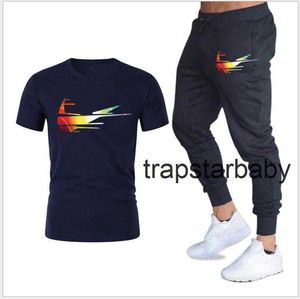 Heren Designer Tracksuit Sportswear Sets gestreepte 2024 Zomer Casual ademende T-shirts + shorts Men S Kleding 2-delige set Sportsuits