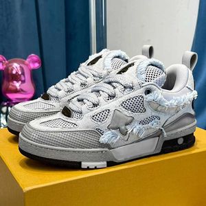 Heren designer trainer sneaker 24ss nieuwe modeshow modemerk sportschoenen rubberen zool met decoratieve kalfsleer bovenwerk outdoor heren casual schoenen