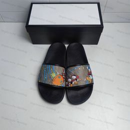 Vente en gros g marque hommes et femmes pantoufles classiques en caoutchouc Web Slide Sandal Luxury Sandals Pantoufles Chaussures de plage 35-46 mètres avec Box-003