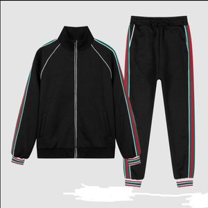 Herenontwerpers Trainingspakken Zomerpakken 22SS Fashion Coat Pants Seaside Holiday Shirts Sets Man Luxury Outfits Sportkleding Jogger Pants Sweatshirts