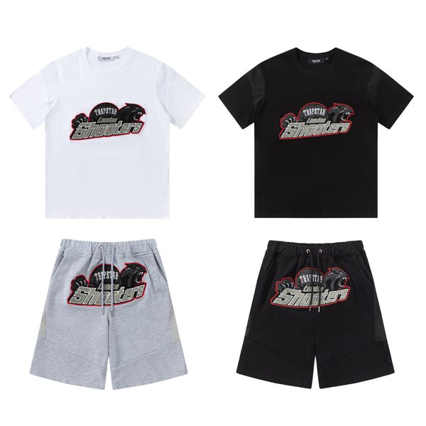 Hommes Designers Survêtements T-shirt Ensembles Lettre en peluche Streetwear Casual Costumes d'été respirants Tops Shorts Tees Sports de plein air Costumes Sportswear Qualité Set