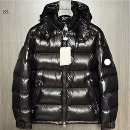 Chaqueta de plumón para hombre Diseñador Parkas Abrigo para hombres Mujeres Chaquetas de invierno Estilo de moda Corsé delgado Traje grueso Cazadora cortavientos Bolsillo de gran tamaño Cálido