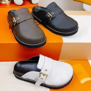 Hommes Easy Slides Cozy Comfort Mules Femmes Cuirs de luxe Pantoufles plates Plate-forme Sandal Mode Fleurs d'été Chaussures 35-45 avec boîte NO436