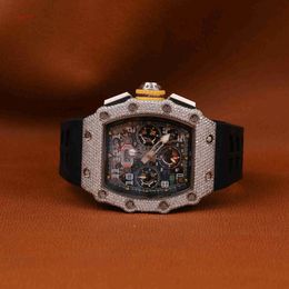 MENS ETA ou Japon Movement VVS Moisanite Diamond Watch / Half Iced Hip Hop Rappen Watch with Black Rubber Band