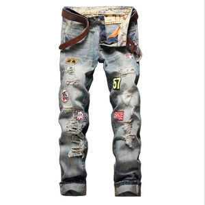 Designer de mode pour hommes Ripped Jeans Retro Blue Badge Washed Biker Denim Pantalon Hip Hop Distressed Pantalon JB777