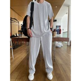 Mens Fashion Elastic Silk Strip Zomer Tracksuits Ademende korte mouw T -shirt en broek Twee -delige sets Men Outfits Pak 240511