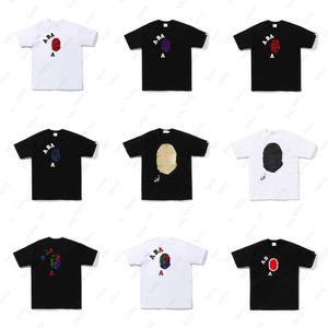 T-shirts graphiques de mode pour hommes T-shirts de créateurs pour hommes High Street Tide Marque Modèle classique Décoration à manches courtes Col rond Hommes T-shirt