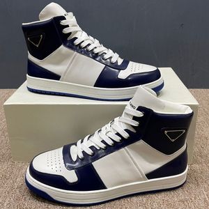 Moda para hombre, zapatos deportivos de caña alta, zapatillas de deporte de diseñador para hombre, producción de piel de vaca transpirable, diseño de dos colores, triángulo negro, decoración de metal, tamaño 38-45.