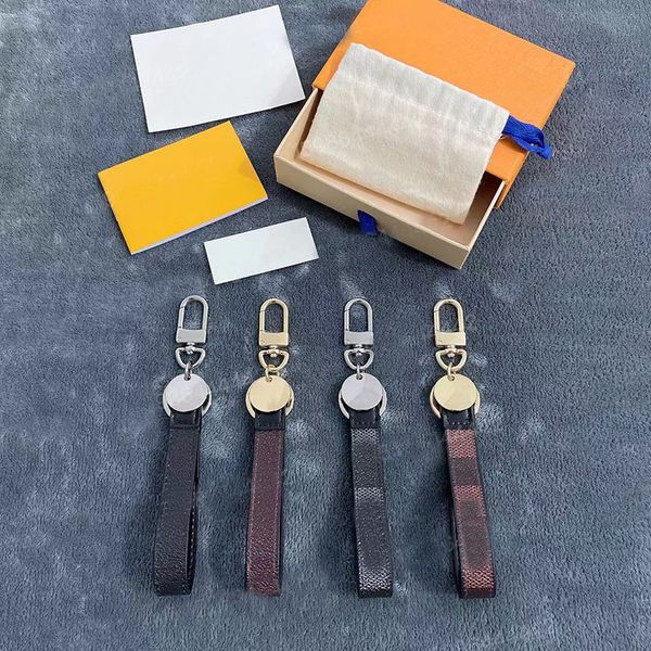 Mens Fashion Keychain Designer Handmade Leather Lovers Key Chains Letter Women Car Keychains Womens Luxury Hanging Rope 4 styles