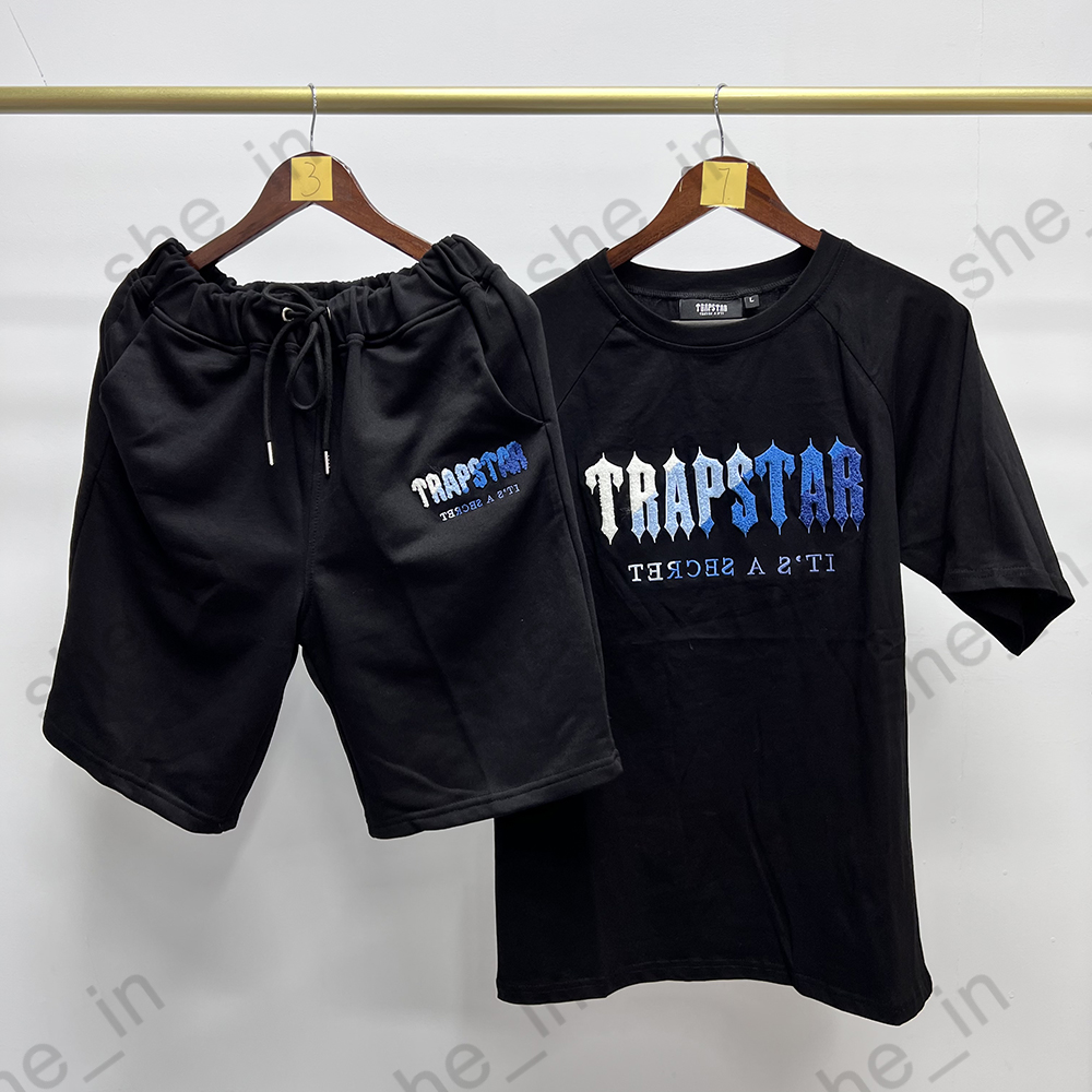 Modische kurze Trainingsanzüge für Herren, lässige Shorts, T-Shirts, Trainingsanzug, Trapstar Damen-Trainingsanzüge mit Handtuch-Stickerei, stilvolle Herren-Sets, Hip-Hop-Street-Style