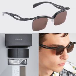 Lunettes de soleil rectangulaires sans cadre à la mode pour hommes