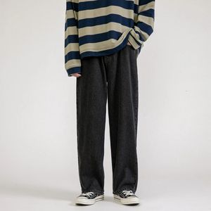 Hommes à la mode en coton lâche Hip Hop Y2k Pantalage en jean de jambe large droite pour hommes gris noir clair bleu rétro 240601