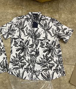 Mens Flower Print Shirts Casual Button Down Chemise hawaïenne à manches courtes Costumes Summer Beach Designer Dress Shirts Loisirs balnéaires