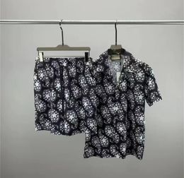Мужские рубашки с цветочным принтом тигра Повседневная гавайская рубашка на пуговицах с коротким рукавом Костюмы Летний пляж Дизайнерские рубашки M-3XL QW6
