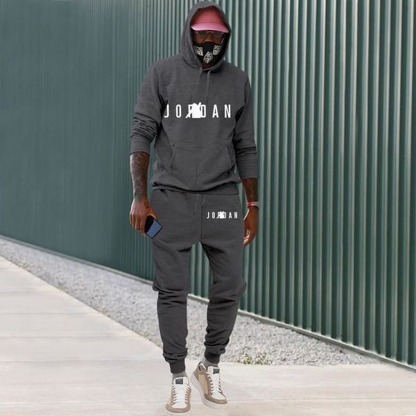 Mens Football Set Designer Hoodies Hot Vente Sports Sports Jacques survêtement Mabères Stripe Pantoureurs Amoureux de la mode