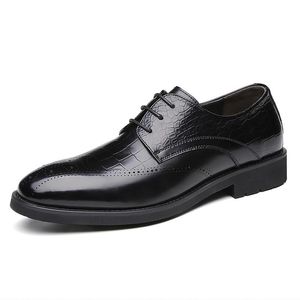 Hommes Chaussures de robe Formelle élégante à lacets rond Bureau Business Business Broage Chaussures En Cuir Véritable Hommes Classic Mariage Chaussures