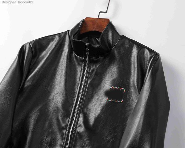 Piel para hombre Piel sintética Chaqueta de cuero para motociclista Hombres con cierre de cremallera corto Hip hop casual deportes al aire libre diseñador abrigo de motocicleta Letras de motociclista negro Moda ropa de fitness de lujo M3