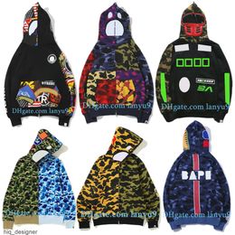 Prada Gucci Louis Vuitton Burberry Loewe Celine Amiri Balmain Moncler The North Face Вы Sweats à capuche pour hommes Camouflage Design Rouge Jaune Bleu Épissage Pull en polaire Pl