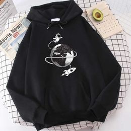 Hoodies pour hommes Sweatshirts astronaute Spaceship Moon Surface Imprimé Hoodie Hipster Sweat Hip Hop Hop Hop Quality 240425