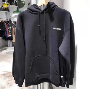 Sweats à capuche pour hommes Sweatshirts Gardez au chaud Vetements Hommes Femme Vintage Vêtements Lettre Signe Automne Hiver Cordon Classique VTM Casual 230216