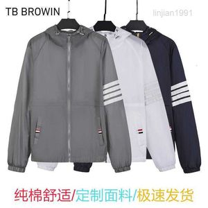 Heren Hoodies Sweatshirts TB BROWIN NIEUWE TB STRIPE SUN SHIRT UNIVERSEEL GEWEVEN REFLECTERENDE STRIP JAS JAS