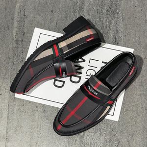Heren Italiaanse jurk 812 Stijlvolle leerschoenen Loafers Men Hippie Mode Formeel voor zwarte sneakers Casual mannelijke heren 230718 909