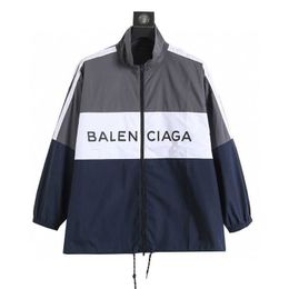 Veste Homme Balencigss Manteau Paris Light Luxury 2023 Tendance Bannière Grise Épissée Coupe-Vent Et Crème Solaire Sprint Yang Mi Même Style Vêtements SVTO