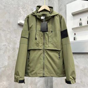 Veste pour hommes Parka chaude à capuche pour hommes Vestes noires pour hommes Vêtements d'extérieur à imprimé animal Coupe-vent Mode d'hiver Pour couples masculins Manteaux courts