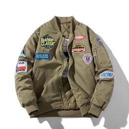 Vestes pour hommes Bomber Jacket Hommes Army Badge Winter Pilot Retro Parkas à capuche Coupe-vent Manteau de moto Mâle Vêtements d'extérieur pour jeunes 231030