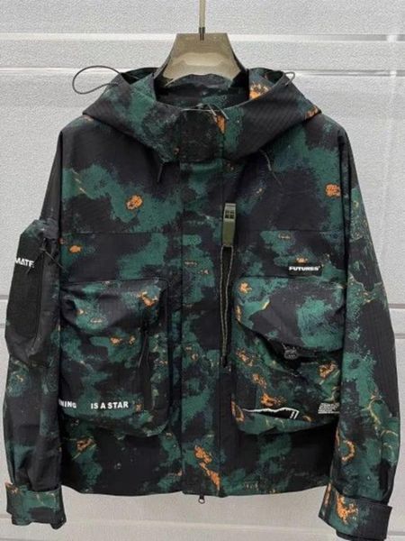 Chaquetas para hombres camuflaje contraste color cargueo con capucha con capucha gran abrigo de bolsillo primavera otoño suelto ropa macho de la calle casual