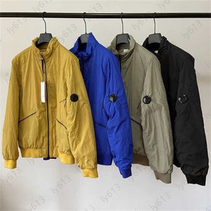 Chaquetas para hombre Diseñador Chaqueta cortavientos de invierno Tops cálidos Jóvenes británicos Hipster Casual Deportes Cardigan Cremallera Manga larga Cuello alto Abrigo de algodón Chaqueta CP