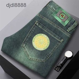 Jeans masculins 2024 printemps / été mince imprimé européen imprimé tendance élastique slim slim small pieds pantalon