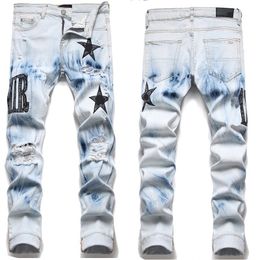Jeans para hombre jeans de diseñador para hombre carta estrella hombres perforado bordado patchwork rasgado tendencia marca motocicleta pantalón para hombre moda flaca elástico slim fit pantalones