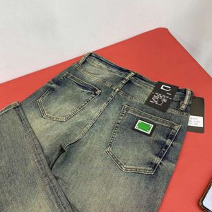 Jeans pour hommes jeans jeans en métal Pantalon décontracté brodé pantalon droit pantalon de haute qualité