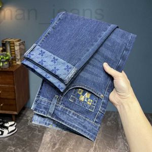 Jeans pour hommes Designer Light Luxury Summer Slim Fit Petits pieds Harun 2023 Nouveau printemps et automne Pantalon extensible KKWU