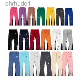 Jeans para hombre Pantalones de moda Diseñador Carta Imprimir Pantalones de chándal Mujeres High Street Tees Pareja Flojo Versátil Casual Traight Dept Mangas cortas Camisas 8Q2W