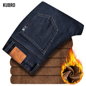 Jeans pour hommes KUBRO Automne Hiver Stretch Business Casual Polaire Chaleur Hommes Mode Coréenne Doux Coton Pantalon Droit Plus La Taille 28 230922