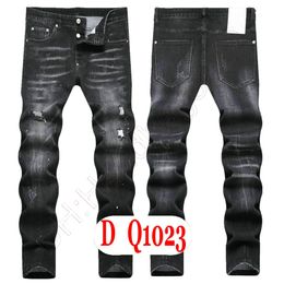 Heren Jeans Luxe Italië Designer Denim Jeans Heren Borduurbroeken DQ21023 Mode Slijtagegaten splash-inktstempel Broeken Motorrijden Kleding US28-42/EU44-58
