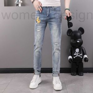 Heren Jeans Heren Jeans Designer Luxe 2023 Lente En Herfst Midden Taille Koreaanse Editie Hot Diamond Slim Fit Junior Casual broek 7OT9