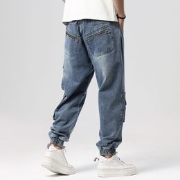 Mens jeans plus size m6xl mode mannen vrachtbroek multpockets tactical Jean streetwear hiphop casual mannelijke denim broek 230922